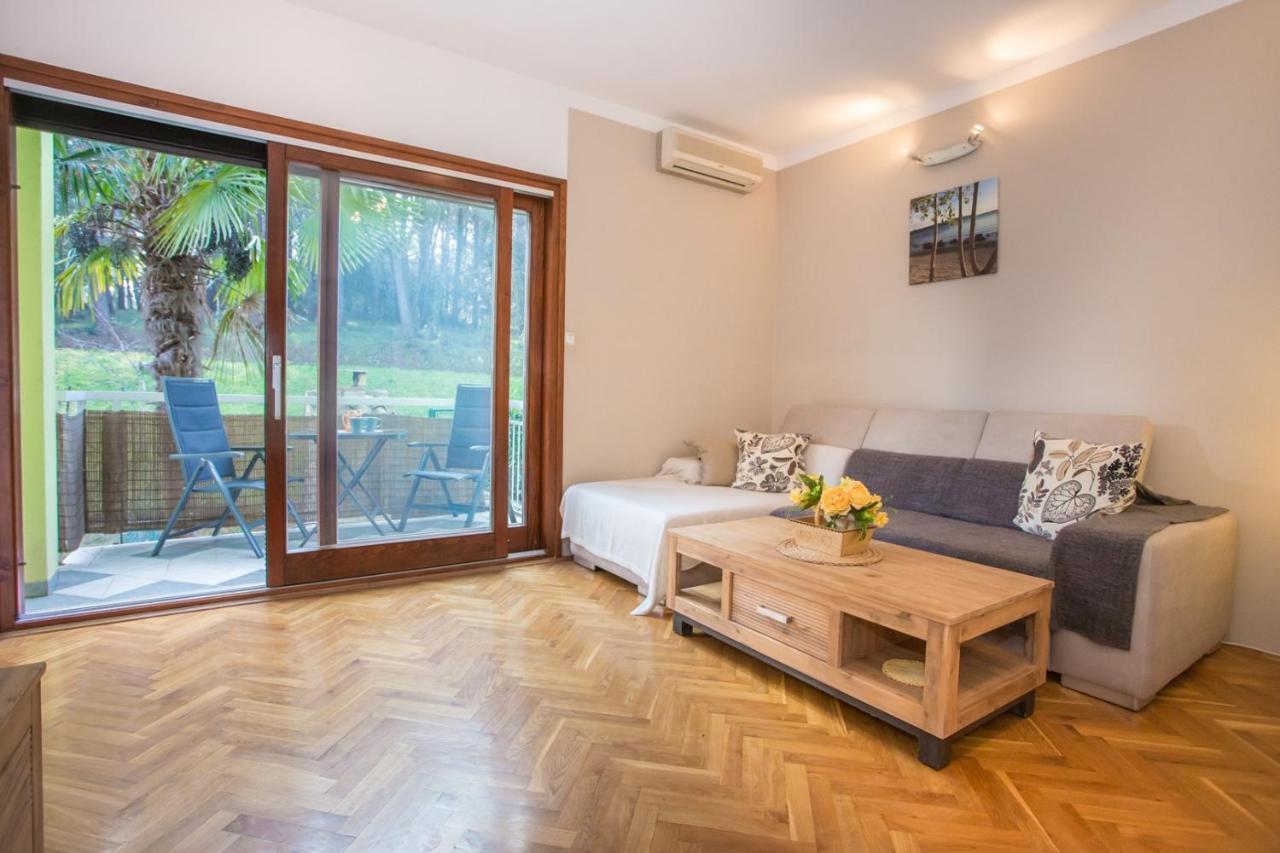 Apartment Mauro Poreč Exteriör bild